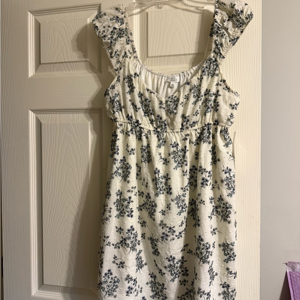 Elegant Floral Mini Dress in Cream and Blue